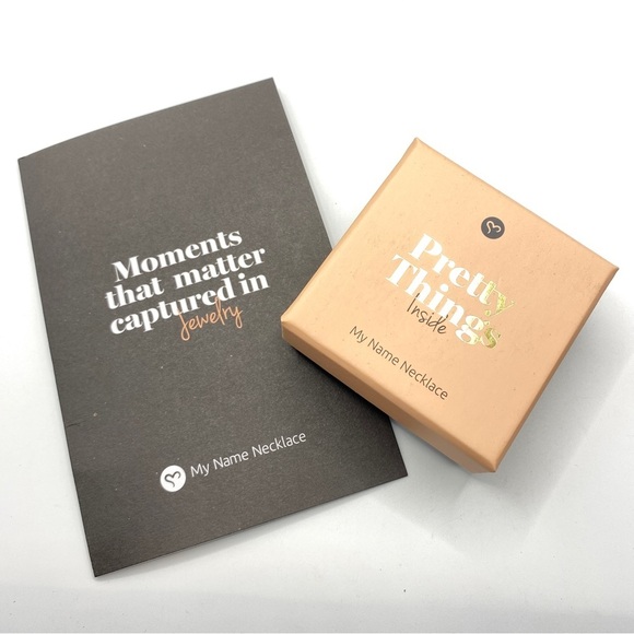 Alexis Pretty Things Inside My Name Necklace ALEXIS NWOT in Box - Picture 6 of 7